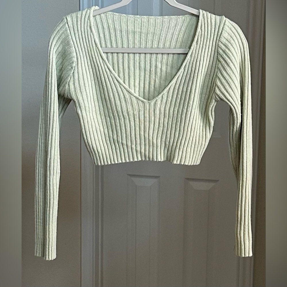 SHEIN Light Green Crop Top Sweater